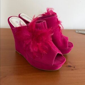 Women's Hot Pink Feathered Wedge Sandals
